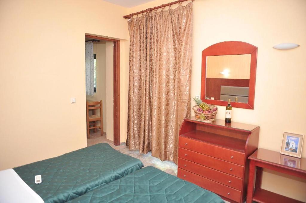 Kerkyra Beach Hotel & Apartments Бенитсес Экстерьер фото